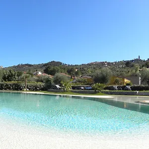  Vakantiehuis Rebi Village Italië